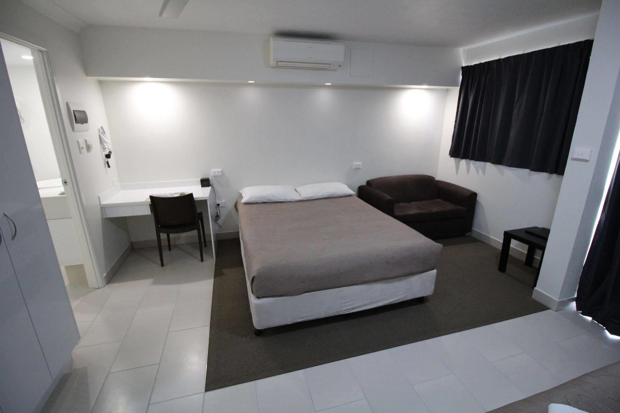 Endeavour Inn Emu Park ภายนอก รูปภาพ